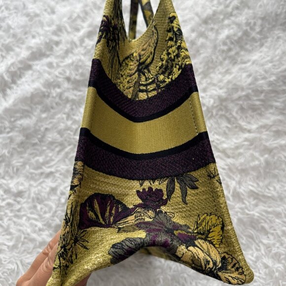 CHRISTIAN DIOR Canvas Embroidered Medium Dioriviera Toile De Jouy Book Tote Mult - Picture 7 of 13